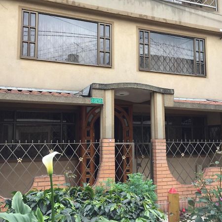 Casa Familiar Apartamento Bogotá Exterior foto